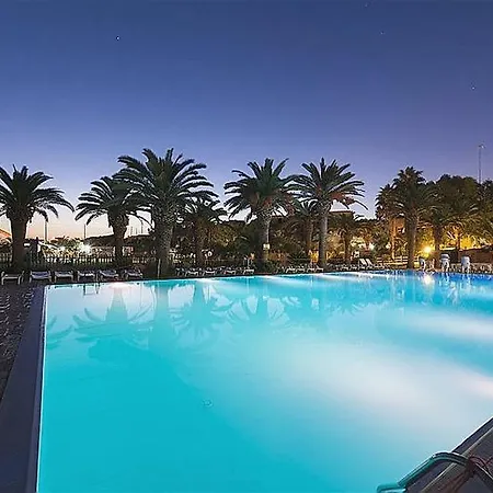 Casa Vacanza Mare E Piscina Πάρκο διακοπών Mazara del Vallo